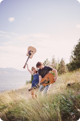 kelowna-engagement-session_lake-portraits_guitars63_by-Kevin-Trowbridge