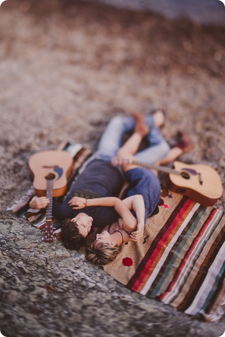 kelowna-engagement-session_lake-portraits_guitars75_by-Kevin-Trowbridge