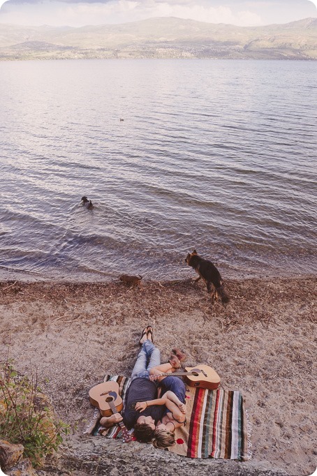 kelowna-engagement-session_lake-portraits_guitars76_by-Kevin-Trowbridge
