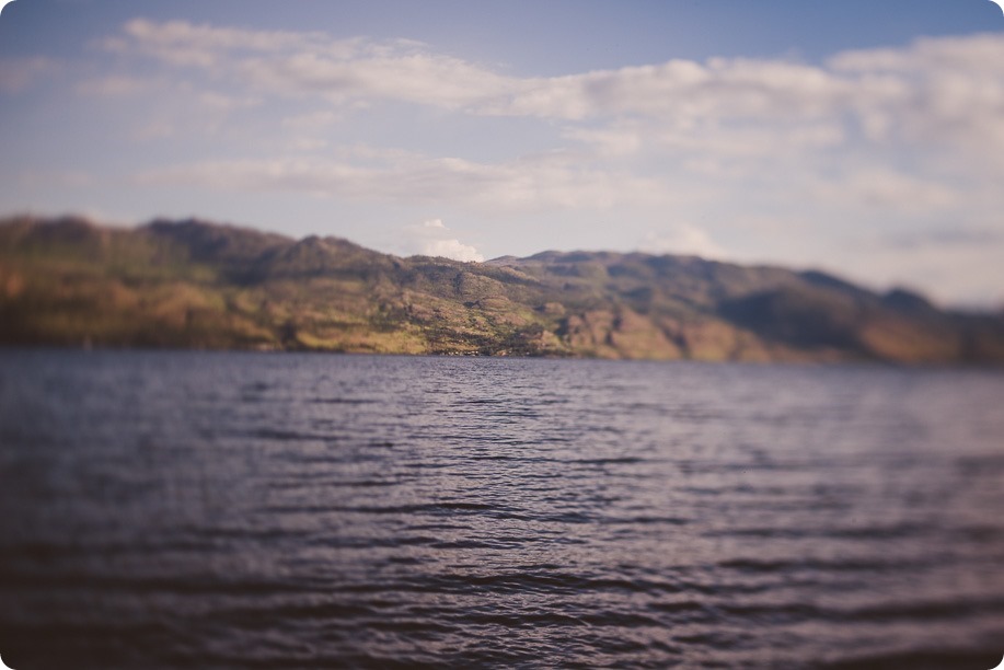 kelowna-engagement-session_lake-portraits_guitars77_by-Kevin-Trowbridge