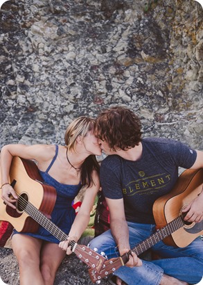 kelowna-engagement-session_lake-portraits_guitars82_by-Kevin-Trowbridge