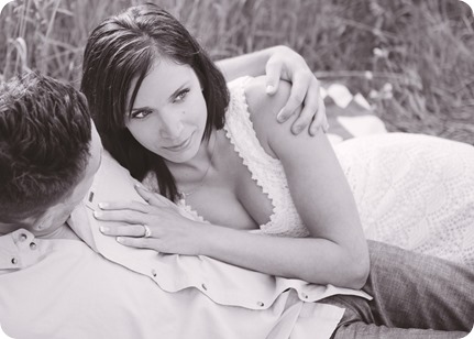 Fintry-engagement-session_Okanagan-beach-portraits_barn-wedding_114_by-Kevin-Trowbridge-photography_Kelowna