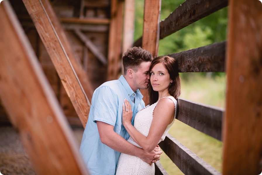 Fintry-engagement-session_Okanagan-beach-portraits_barn-wedding_11_by-Kevin-Trowbridge-photography_Kelowna