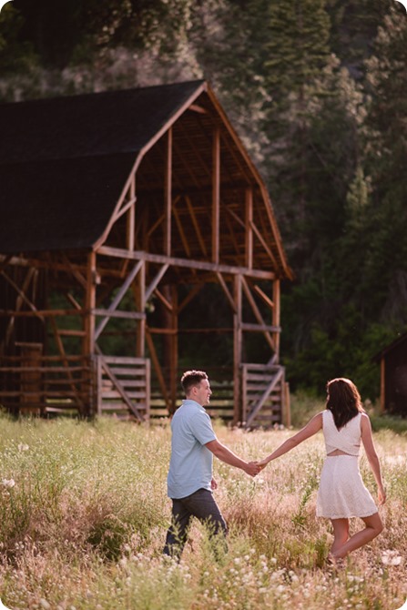 Fintry-engagement-session_Okanagan-beach-portraits_barn-wedding_133_by-Kevin-Trowbridge-photography_Kelowna