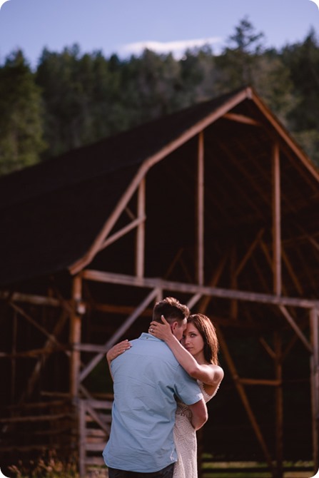 Fintry-engagement-session_Okanagan-beach-portraits_barn-wedding_137_by-Kevin-Trowbridge-photography_Kelowna