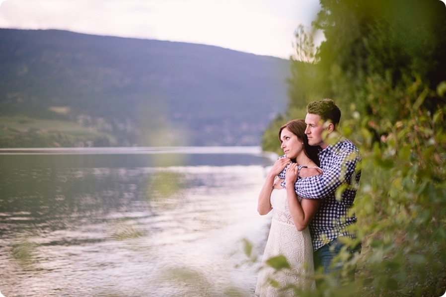 Fintry-engagement-session_Okanagan-beach-portraits_barn-wedding_245_by-Kevin-Trowbridge-photography_Kelowna