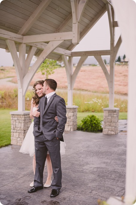 Kelowna-wedding-photographer_The-Cove-Lakeside-Resort_Gellatly-Nut-Farm_sparkler-exit__48324_by-Kevin-Trowbridge