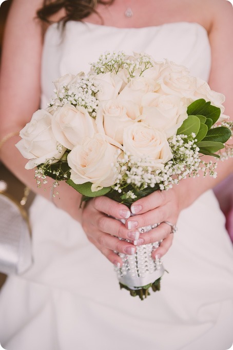 Kelowna-wedding-photographer_The-Cove-Lakeside-Resort_Gellatly-Nut-Farm_sparkler-exit__48497_by-Kevin-Trowbridge