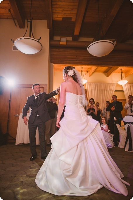 Kelowna-wedding-photographer_The-Cove-Lakeside-Resort_Gellatly-Nut-Farm_sparkler-exit__87919_by-Kevin-Trowbridge