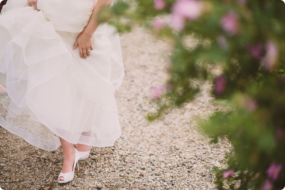 Summerhill-Winery-wedding_Okanagan-Lavender-Farm-first-look_Kelowna_87_by-Kevin-Trowbridge-photography_Kelowna