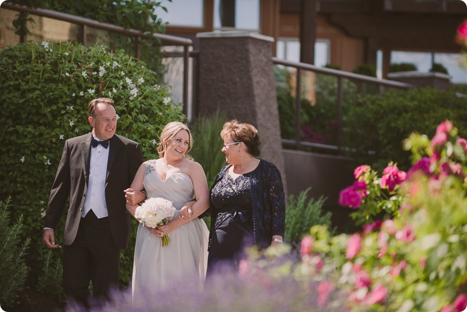 The-Cove-resort-wedding_Kelowna-lake-vineyard-portraits_161_by-Kevin-Trowbridge-photography_Kelowna