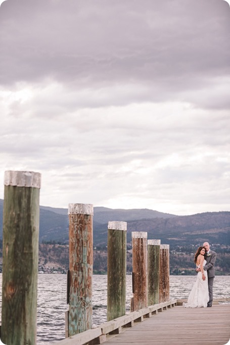 Cedar-Creek-wedding_Hotel-Eldorado-lake-portraits_200250_by-Kevin-Trowbridge