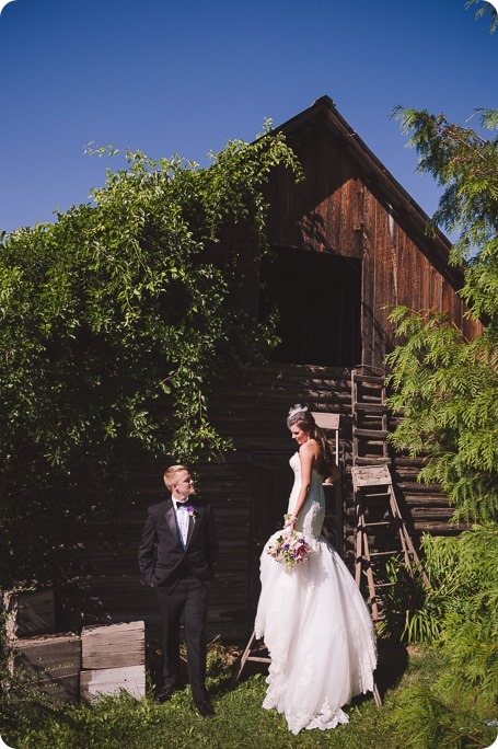 Enderby-wedding_orchard-bridge-sparklers_Okanagan_160127_by-Kevin-Trowbridge