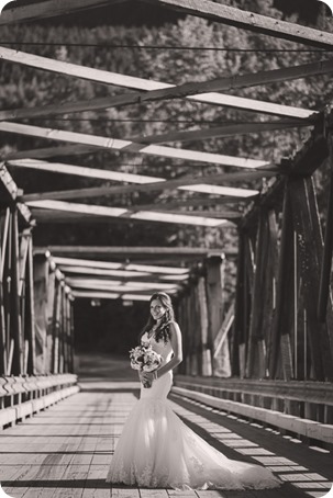 Enderby-wedding_orchard-bridge-sparklers_Okanagan_181648_by-Kevin-Trowbridge-2