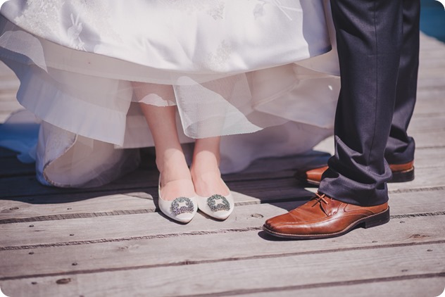 Sparkling-Hill-Resort-wedding_Chinese-Tea-Ceremony_Kalamalka-Lake-portraits_Okanagan-wedding-photographer-Kelowna-Vernon_143523_by-Kevin-Trowbridge