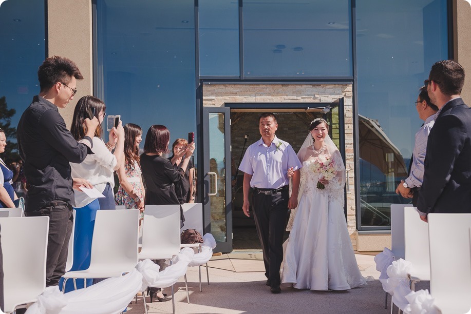 Sparkling-Hill-Resort-wedding_Chinese-Tea-Ceremony_Kalamalka-Lake-portraits_Okanagan-wedding-photographer-Kelowna-Vernon_161633_by-Kevin-Trowbridge