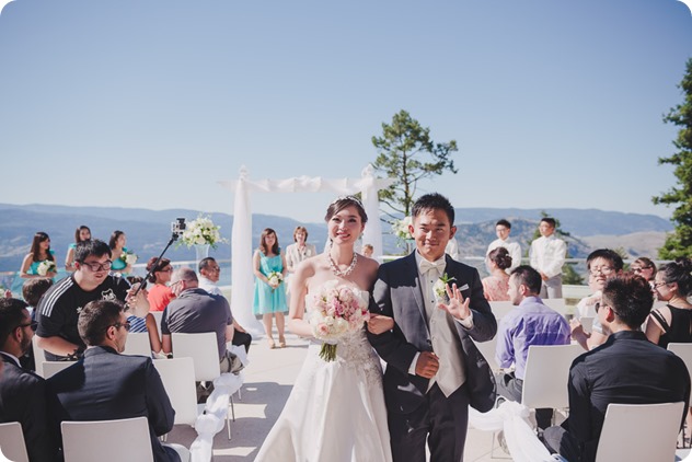 Sparkling-Hill-Resort-wedding_Chinese-Tea-Ceremony_Kalamalka-Lake-portraits_Okanagan-wedding-photographer-Kelowna-Vernon_163627_by-Kevin-Trowbridge