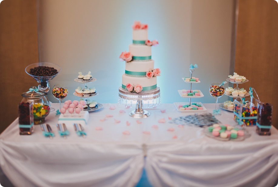 Sparkling-Hill-Resort-wedding_Chinese-Tea-Ceremony_Kalamalka-Lake-portraits_Okanagan-wedding-photographer-Kelowna-Vernon_175822_by-Kevin-Trowbridge