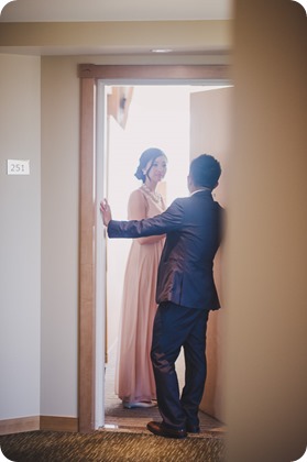 Sparkling-Hill-Resort-wedding_Chinese-Tea-Ceremony_Kalamalka-Lake-portraits_Okanagan-wedding-photographer-Kelowna-Vernon_184219_by-Kevin-Trowbridge