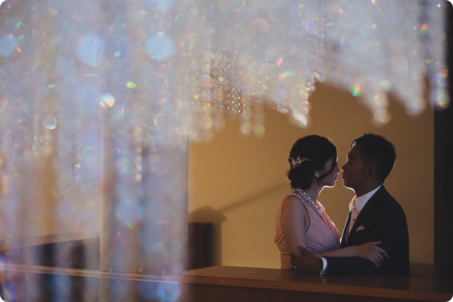 Sparkling-Hill-Resort-wedding_Chinese-Tea-Ceremony_Kalamalka-Lake-portraits_Okanagan-wedding-photographer-Kelowna-Vernon_184703_by-Kevin-Trowbridge