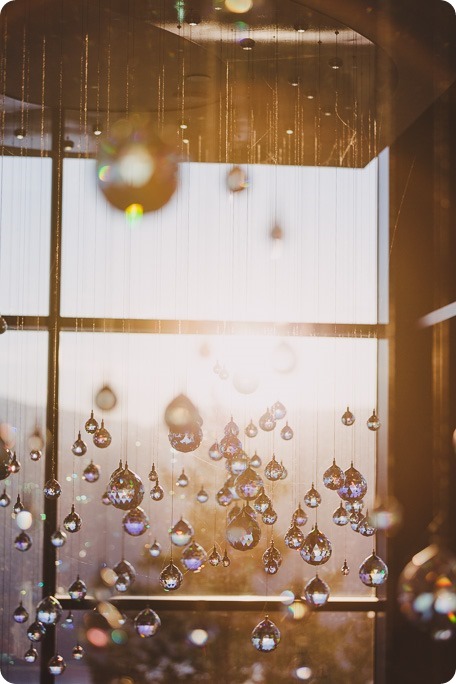 Sparkling-Hill-Resort-wedding_Chinese-Tea-Ceremony_Kalamalka-Lake-portraits_Okanagan-wedding-photographer-Kelowna-Vernon_202843_by-Kevin-Trowbridge