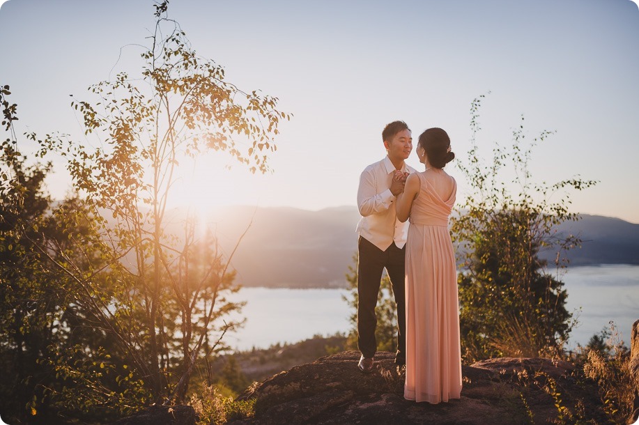 Sparkling-Hill-Resort-wedding_Chinese-Tea-Ceremony_Kalamalka-Lake-portraits_Okanagan-wedding-photographer-Kelowna-Vernon_203007_by-Kevin-Trowbridge