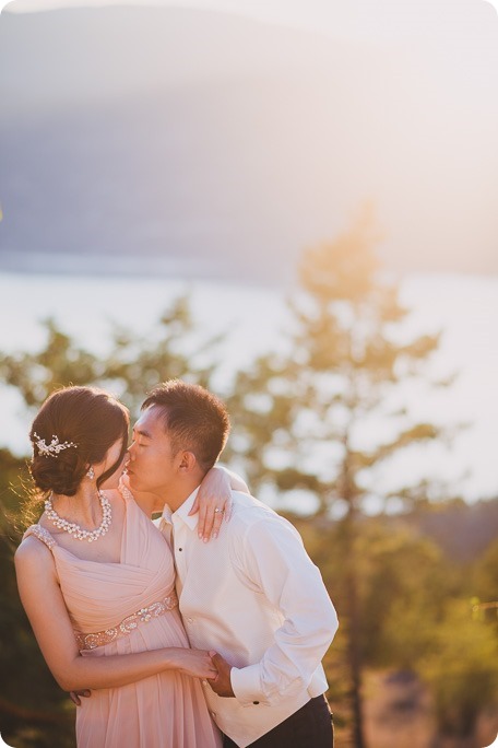 Sparkling-Hill-Resort-wedding_Chinese-Tea-Ceremony_Kalamalka-Lake-portraits_Okanagan-wedding-photographer-Kelowna-Vernon_203418_by-Kevin-Trowbridge