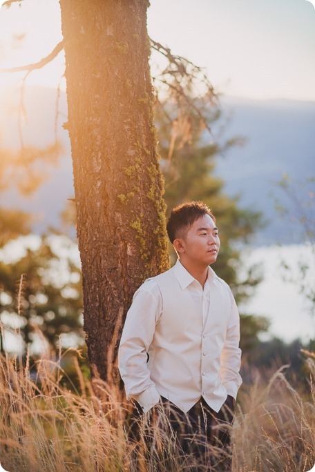 Sparkling-Hill-Resort-wedding_Chinese-Tea-Ceremony_Kalamalka-Lake-portraits_Okanagan-wedding-photographer-Kelowna-Vernon_203834_by-Kevin-Trowbridge