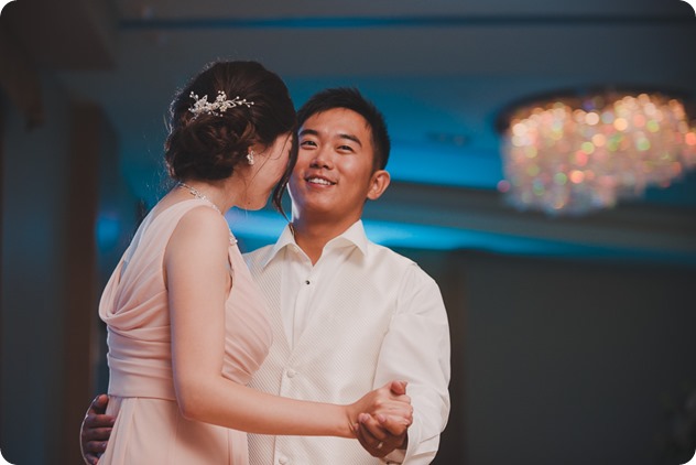 Sparkling-Hill-Resort-wedding_Chinese-Tea-Ceremony_Kalamalka-Lake-portraits_Okanagan-wedding-photographer-Kelowna-Vernon_211521_by-Kevin-Trowbridge