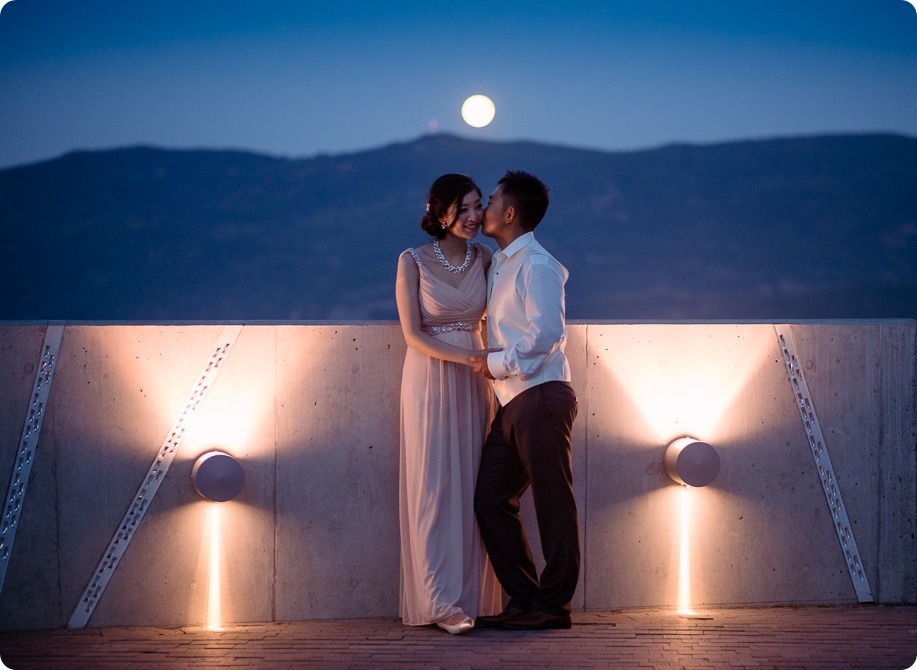 Sparkling-Hill-Resort-wedding_Chinese-Tea-Ceremony_Kalamalka-Lake-portraits_Okanagan-wedding-photographer-Kelowna-Vernon_213527_by-Kevin-Trowbridge
