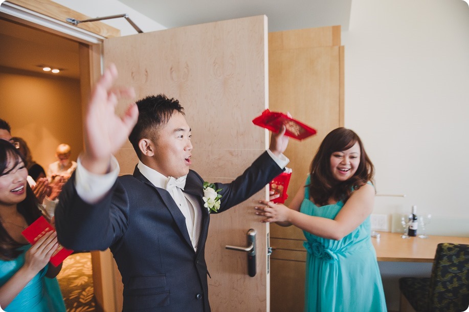 Sparkling-Hill-Resort-wedding_Chinese-Tea-Ceremony_Kalamalka-Lake-portraits_Okanagan-wedding-photographer-Kelowna-Vernon_122135_by-Kevin-Trowbridge