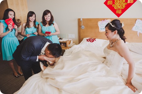 Sparkling-Hill-Resort-wedding_Chinese-Tea-Ceremony_Kalamalka-Lake-portraits_Okanagan-wedding-photographer-Kelowna-Vernon_122857_by-Kevin-Trowbridge