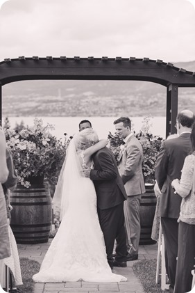 Summerhill-Winery-wedding_Eldorado-Hotel_Okanagan-Lake-portraits_Kelowna-wedding-photographer_132952_by-Kevin-Trowbridge