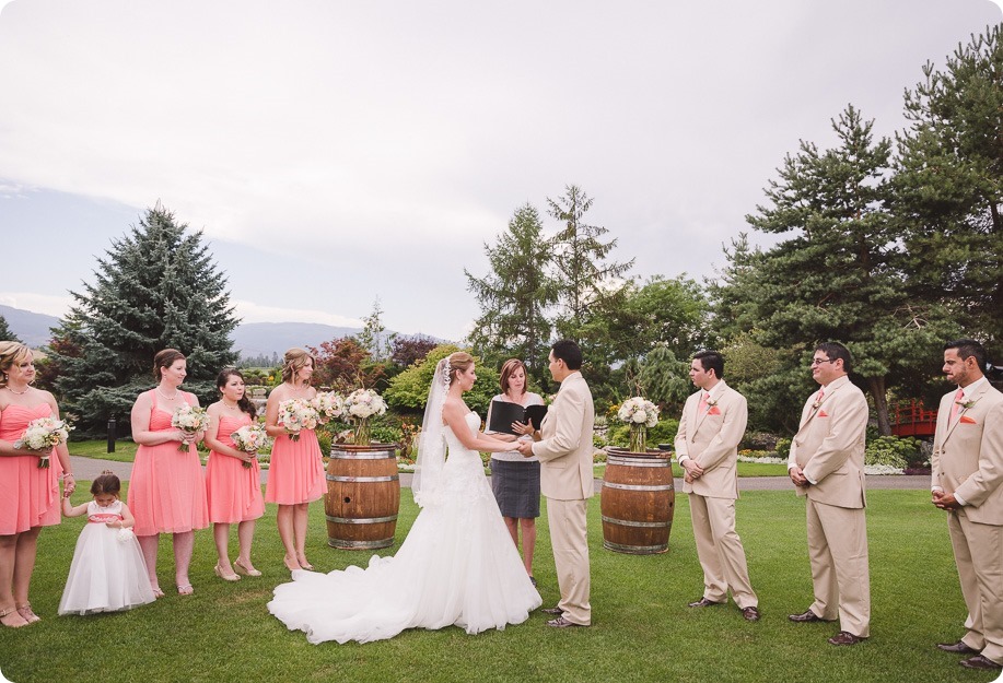 Harvest-Golf-Club-wedding_orchard-classic-car_Kelowna-photographer__152900_by-Kevin-Trowbridge