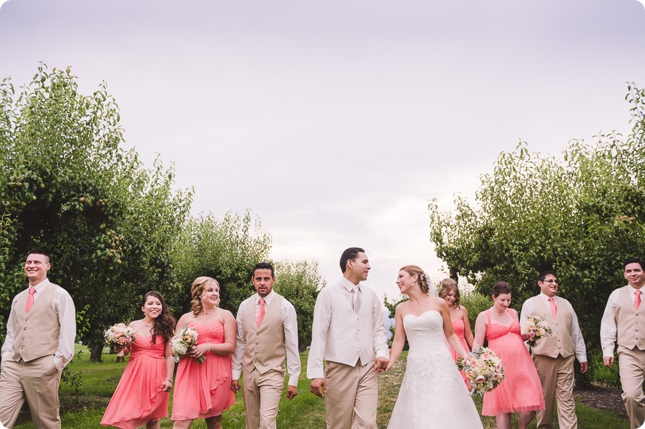 Harvest-Golf-Club-wedding_orchard-classic-car_Kelowna-photographer__163213_by-Kevin-Trowbridge