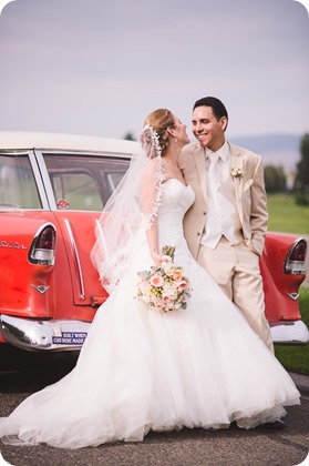 Harvest-Golf-Club-wedding_orchard-classic-car_Kelowna-photographer__172639_by-Kevin-Trowbridge