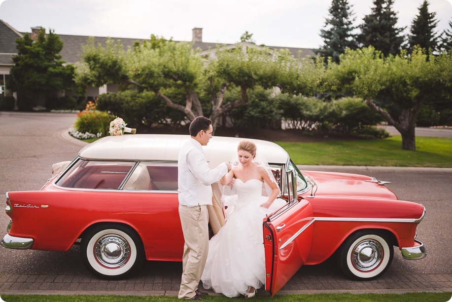 Harvest-Golf-Club-wedding_orchard-classic-car_Kelowna-photographer__173523_by-Kevin-Trowbridge