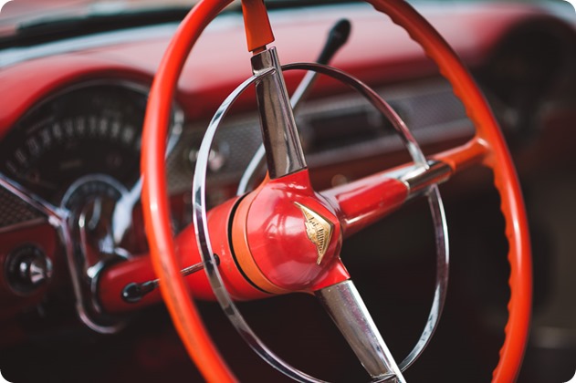 Harvest-Golf-Club-wedding_orchard-classic-car_Kelowna-photographer__173621_by-Kevin-Trowbridge