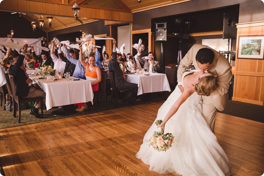 Harvest-Golf-Club-wedding_orchard-classic-car_Kelowna-photographer__175307_by-Kevin-Trowbridge