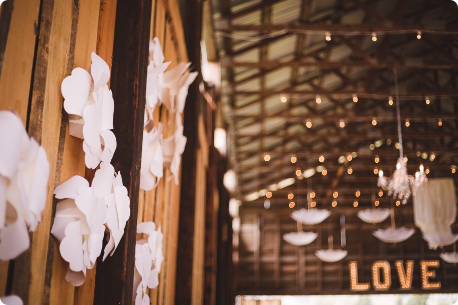 Vernon-Barn-wedding_Silver-Sage-Stables_vintage-decor_Kalamalka-lake-farm_Okanagan-photographer__by-Kevin-Trowbridge-photography_Kelowna_7872