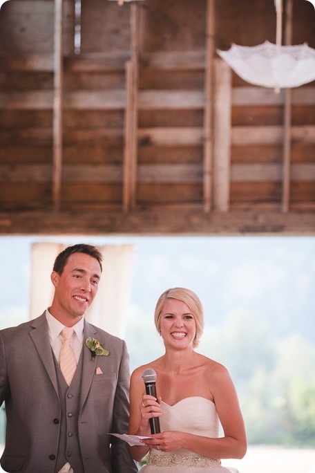 Vernon-Barn-wedding_Silver-Sage-Stables_vintage-decor_Kalamalka-lake-farm_Okanagan-photographer__by-Kevin-Trowbridge-photography_Kelowna_194152