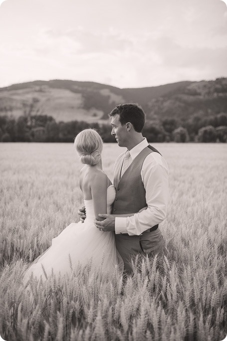 Vernon-Barn-wedding_Silver-Sage-Stables_vintage-decor_Kalamalka-lake-farm_Okanagan-photographer__by-Kevin-Trowbridge-photography_Kelowna_200010-2