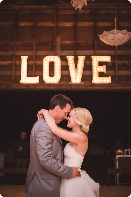 Vernon-Barn-wedding_Silver-Sage-Stables_vintage-decor_Kalamalka-lake-farm_Okanagan-photographer__by-Kevin-Trowbridge-photography_Kelowna_213044