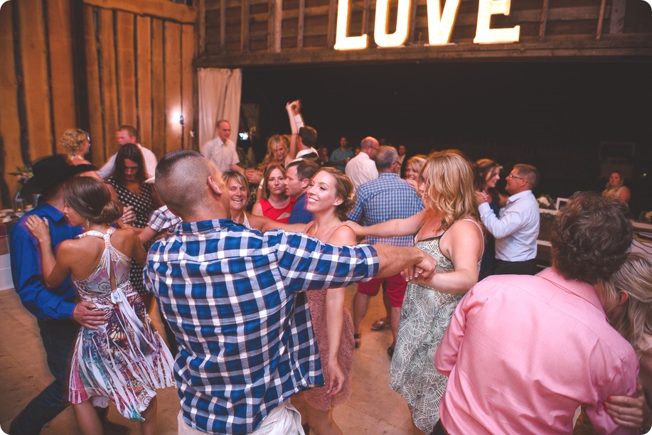 Vernon-Barn-wedding_Silver-Sage-Stables_vintage-decor_Kalamalka-lake-farm_Okanagan-photographer__by-Kevin-Trowbridge-photography_Kelowna_215916