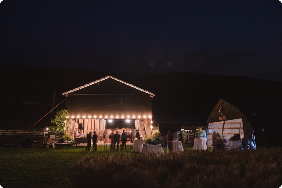 Vernon-Barn-wedding_Silver-Sage-Stables_vintage-decor_Kalamalka-lake-farm_Okanagan-photographer__by-Kevin-Trowbridge-photography_Kelowna_221755