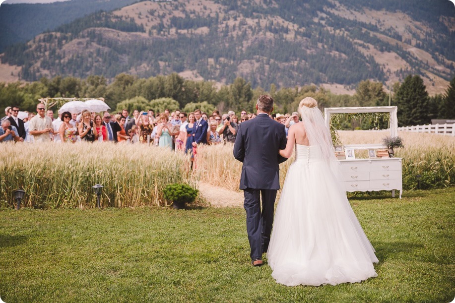 Vernon-Barn-wedding_Silver-Sage-Stables_vintage-decor_Kalamalka-lake-farm_Okanagan-photographer__by-Kevin-Trowbridge-photography_Kelowna_152957