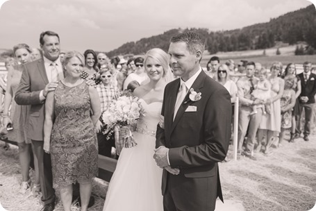 Vernon-Barn-wedding_Silver-Sage-Stables_vintage-decor_Kalamalka-lake-farm_Okanagan-photographer__by-Kevin-Trowbridge-photography_Kelowna_153029-2