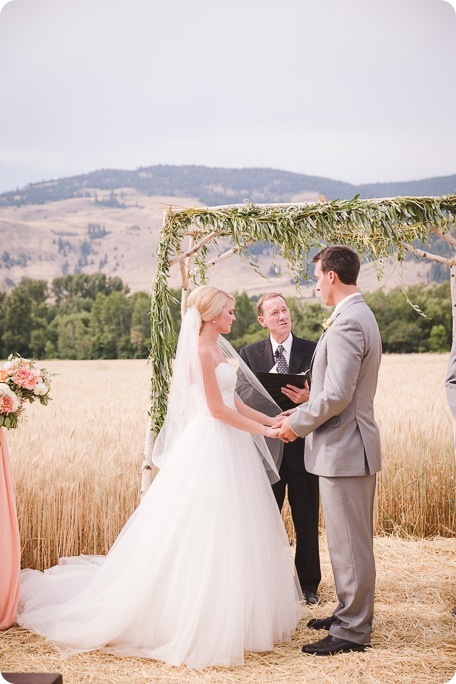 Vernon-Barn-wedding_Silver-Sage-Stables_vintage-decor_Kalamalka-lake-farm_Okanagan-photographer__by-Kevin-Trowbridge-photography_Kelowna_153603