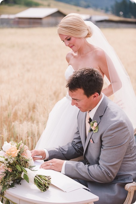 Vernon-Barn-wedding_Silver-Sage-Stables_vintage-decor_Kalamalka-lake-farm_Okanagan-photographer__by-Kevin-Trowbridge-photography_Kelowna_154546