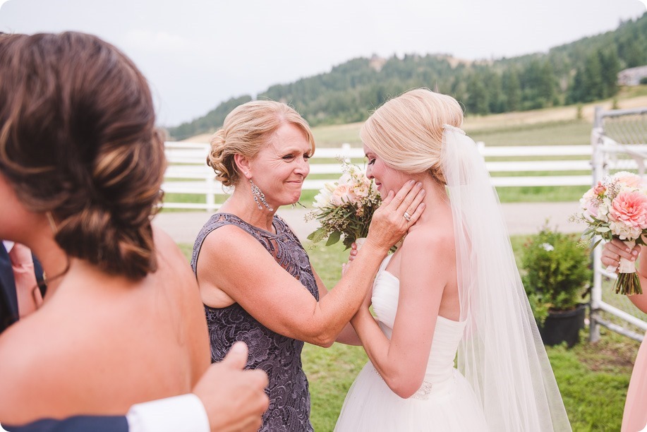 Vernon-Barn-wedding_Silver-Sage-Stables_vintage-decor_Kalamalka-lake-farm_Okanagan-photographer__by-Kevin-Trowbridge-photography_Kelowna_155255